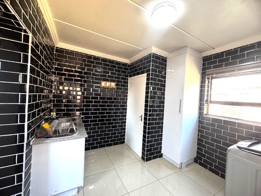 3 Bedroom Property for Sale in Parkrand Gauteng