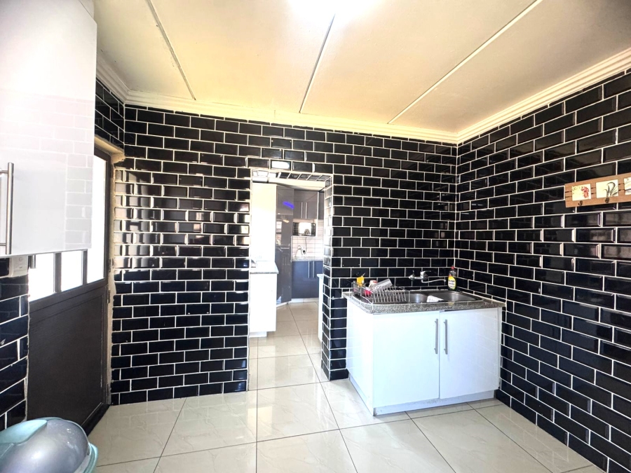 3 Bedroom Property for Sale in Parkrand Gauteng