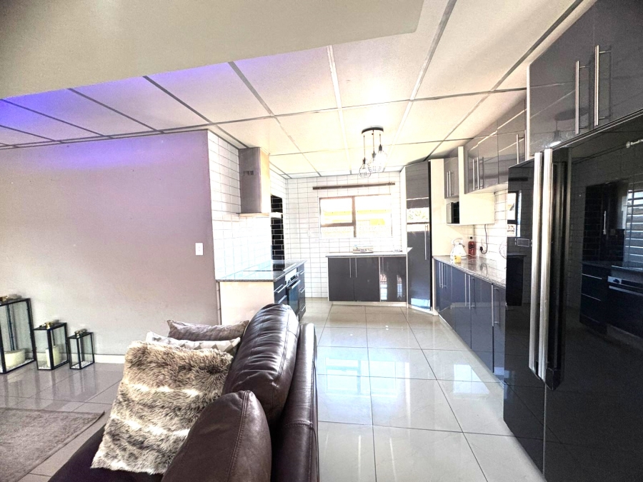 3 Bedroom Property for Sale in Parkrand Gauteng