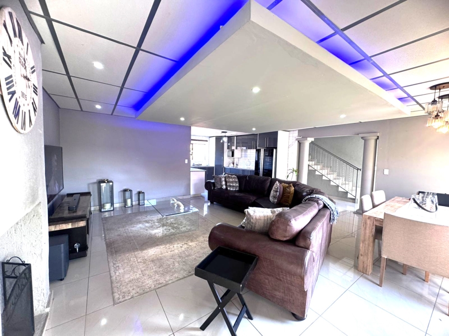 3 Bedroom Property for Sale in Parkrand Gauteng