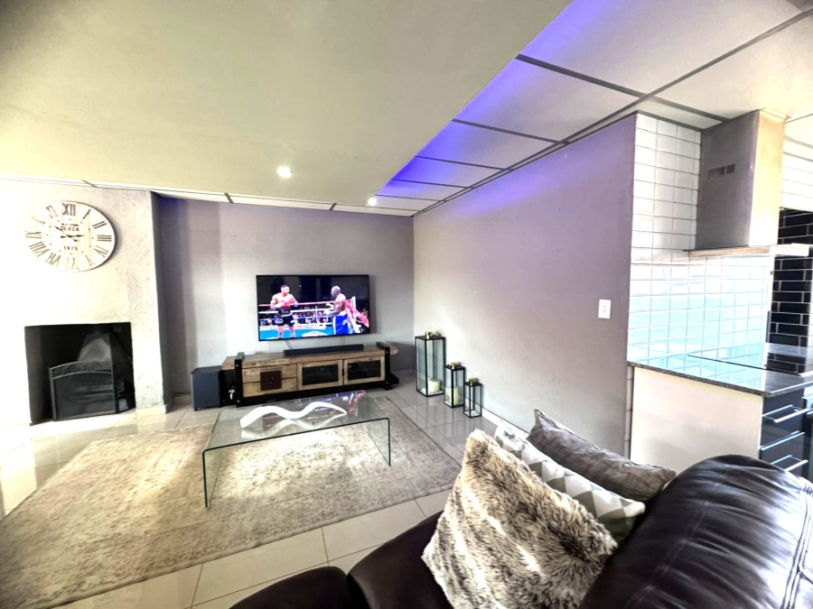 3 Bedroom Property for Sale in Parkrand Gauteng