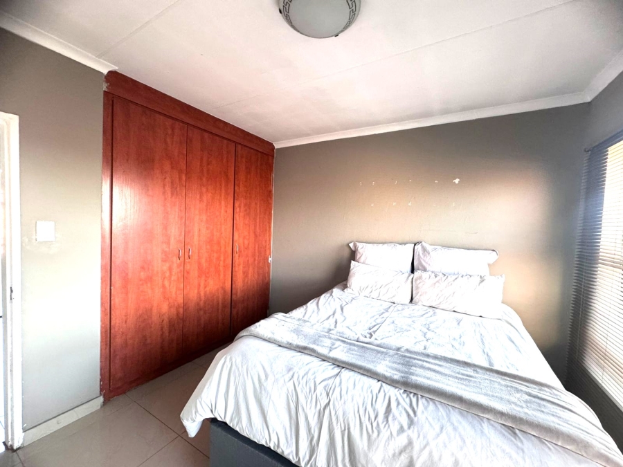 3 Bedroom Property for Sale in Parkrand Gauteng