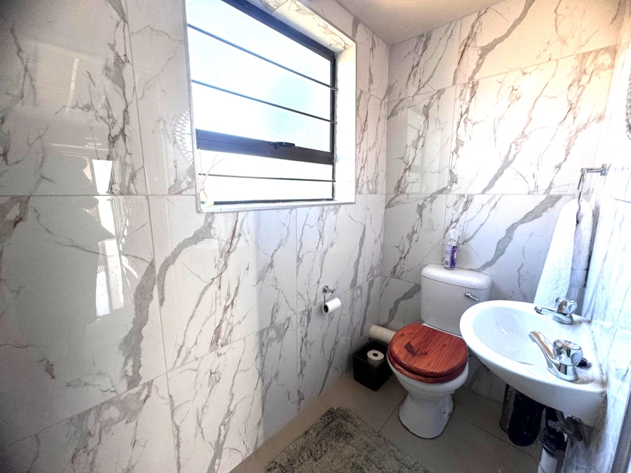3 Bedroom Property for Sale in Parkrand Gauteng