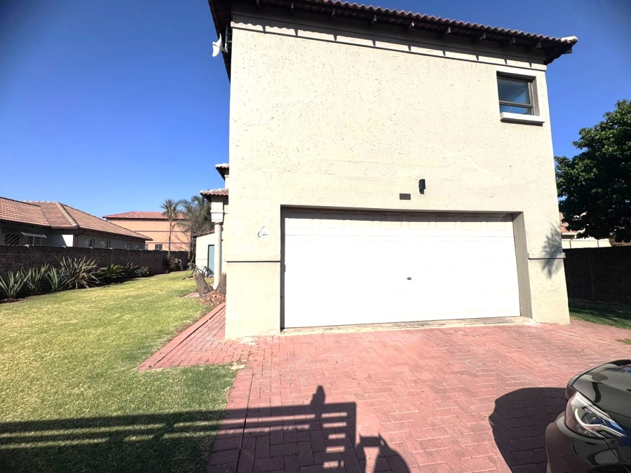 3 Bedroom Property for Sale in Parkrand Gauteng