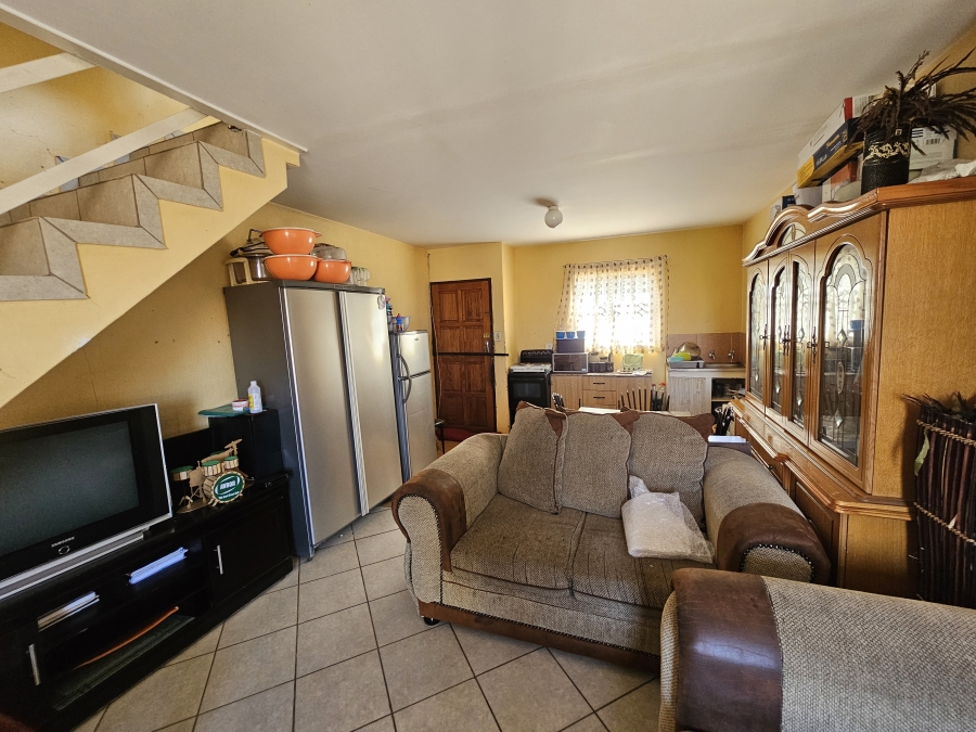 2 Bedroom Property for Sale in Lotus Gardens Gauteng