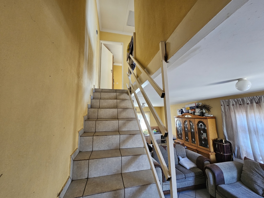2 Bedroom Property for Sale in Lotus Gardens Gauteng
