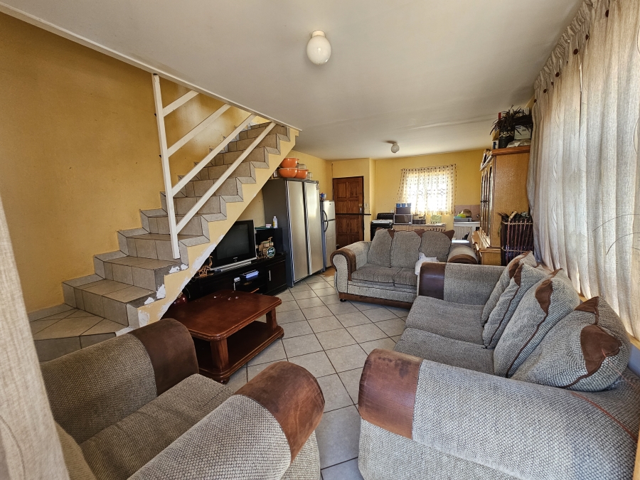 2 Bedroom Property for Sale in Lotus Gardens Gauteng