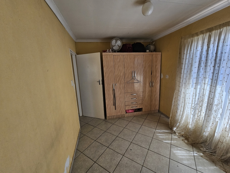 2 Bedroom Property for Sale in Lotus Gardens Gauteng