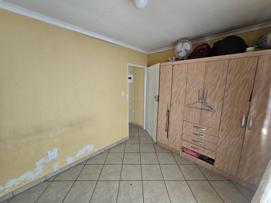 2 Bedroom Property for Sale in Lotus Gardens Gauteng