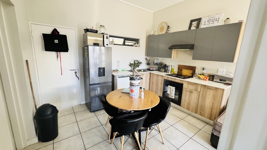 To Let 1 Bedroom Property for Rent in Linbro Park Gauteng