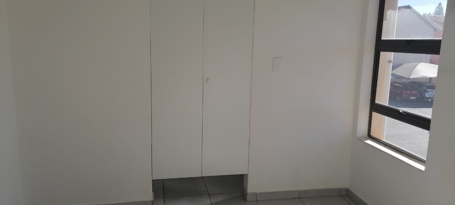 To Let 2 Bedroom Property for Rent in Princess A H Gauteng