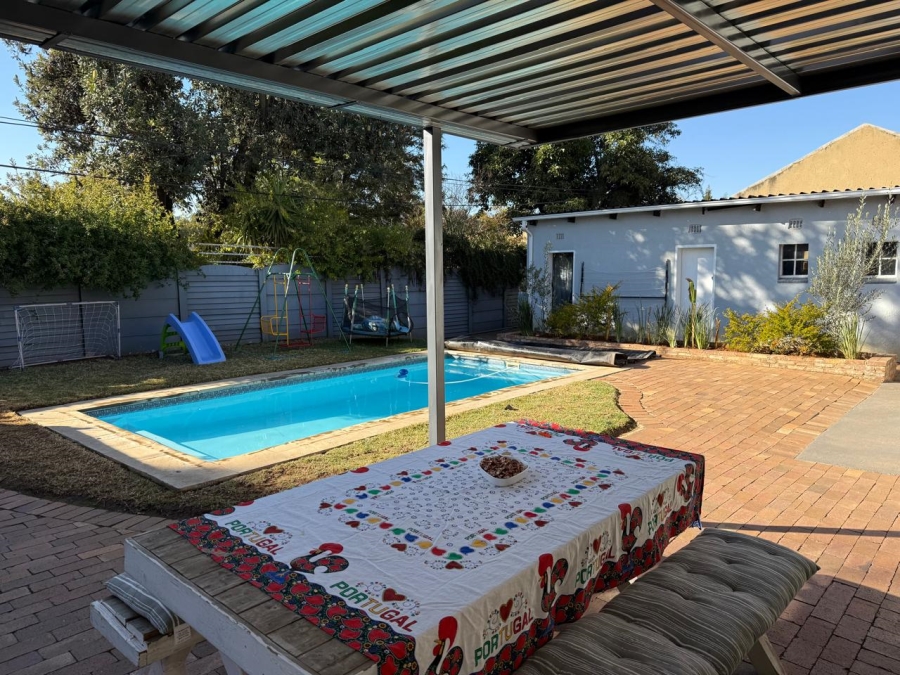 3 Bedroom Property for Sale in Brackenhurst Gauteng