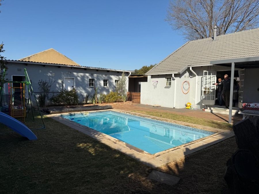 3 Bedroom Property for Sale in Brackenhurst Gauteng