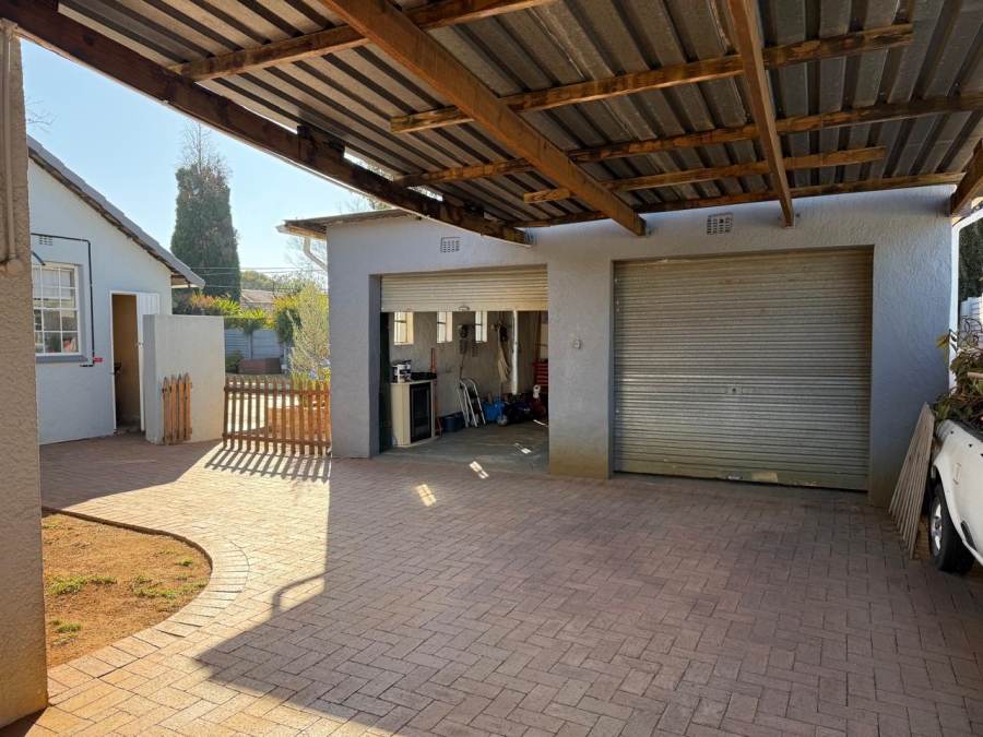 3 Bedroom Property for Sale in Brackenhurst Gauteng