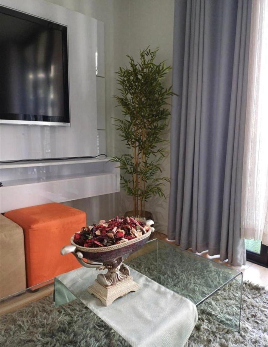 To Let 1 Bedroom Property for Rent in Waterfall Gauteng