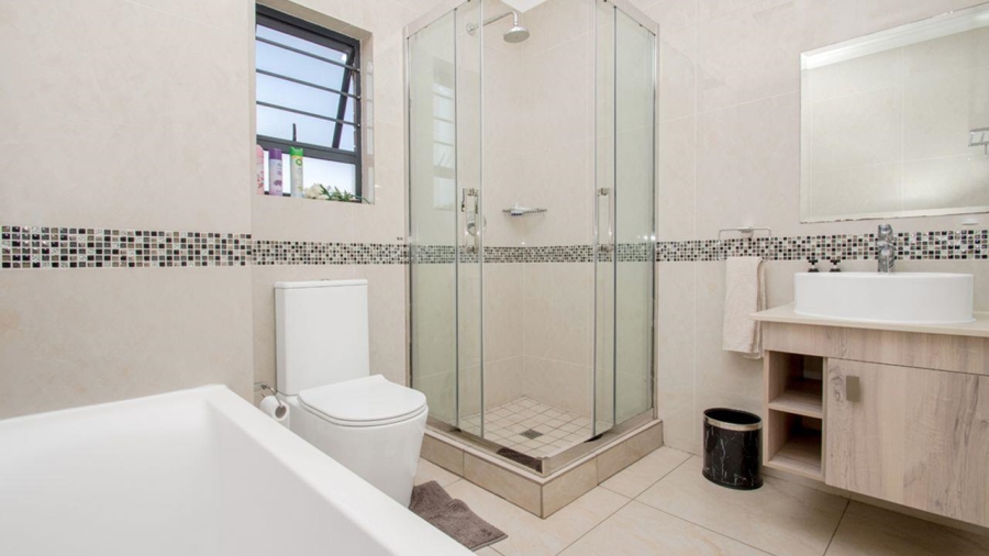To Let 3 Bedroom Property for Rent in Noordhang Gauteng