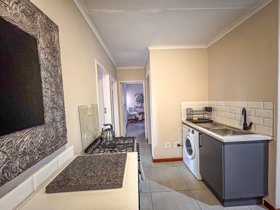 To Let 2 Bedroom Property for Rent in Silver Lakes Golf Estate Gauteng