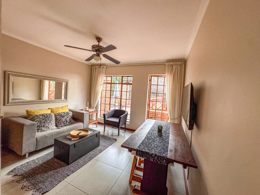 To Let 2 Bedroom Property for Rent in Silver Lakes Golf Estate Gauteng