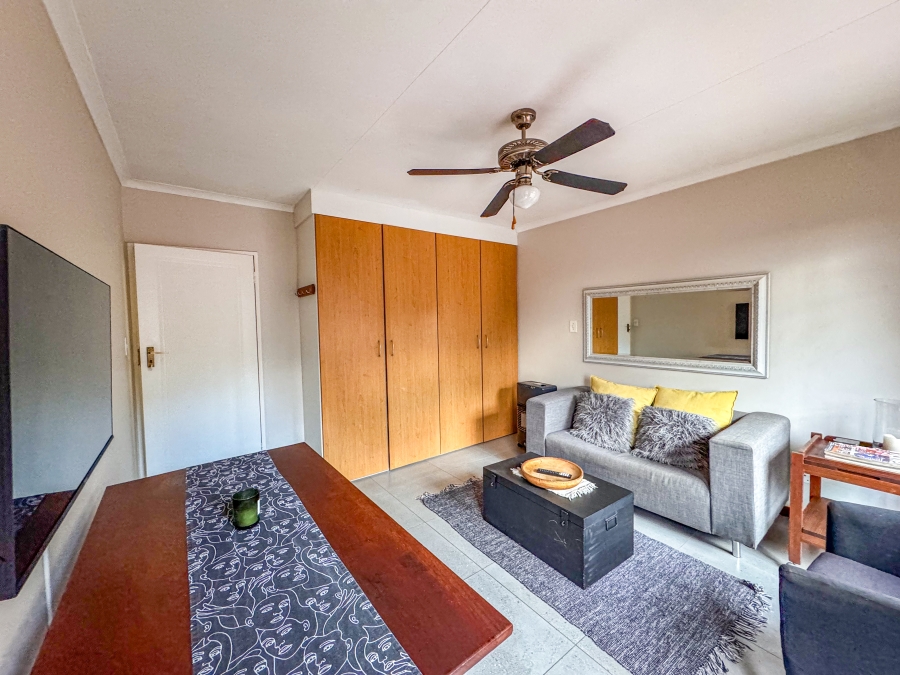 To Let 2 Bedroom Property for Rent in Silver Lakes Golf Estate Gauteng