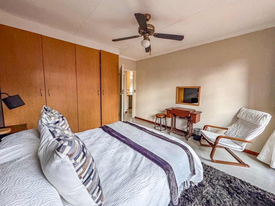 To Let 2 Bedroom Property for Rent in Silver Lakes Golf Estate Gauteng