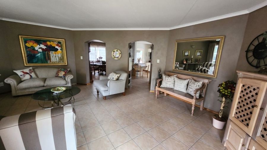 3 Bedroom Property for Sale in Eldoraigne Gauteng