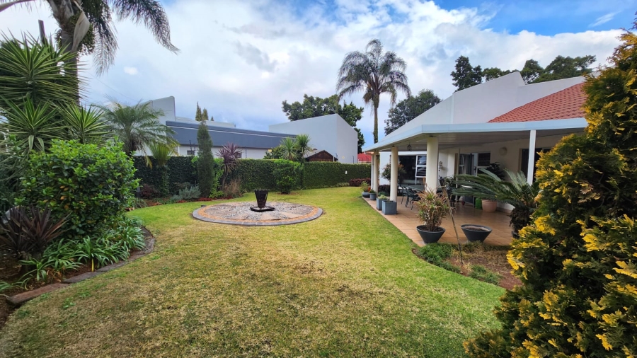 3 Bedroom Property for Sale in Eldoraigne Gauteng