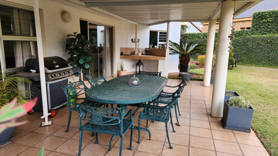 3 Bedroom Property for Sale in Eldoraigne Gauteng