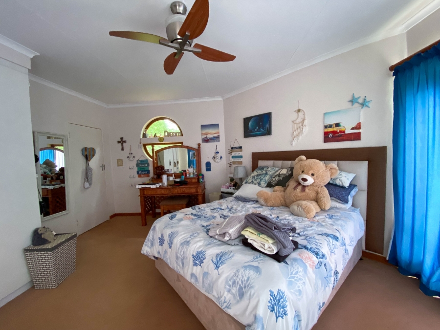 15 Bedroom Property for Sale in Zwavelpoort Gauteng
