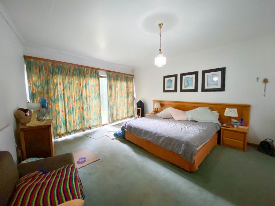 15 Bedroom Property for Sale in Zwavelpoort Gauteng