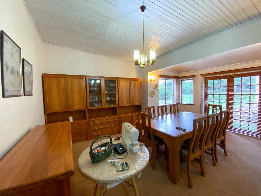 15 Bedroom Property for Sale in Zwavelpoort Gauteng