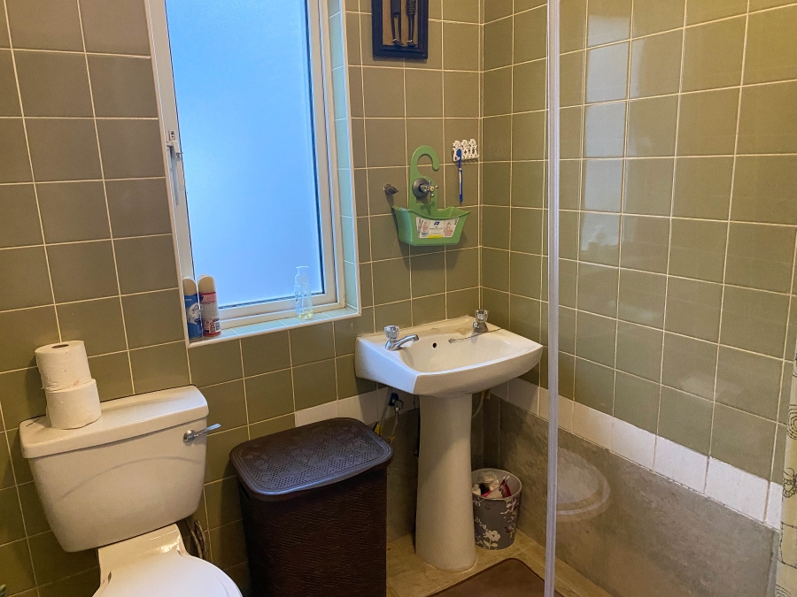 15 Bedroom Property for Sale in Zwavelpoort Gauteng
