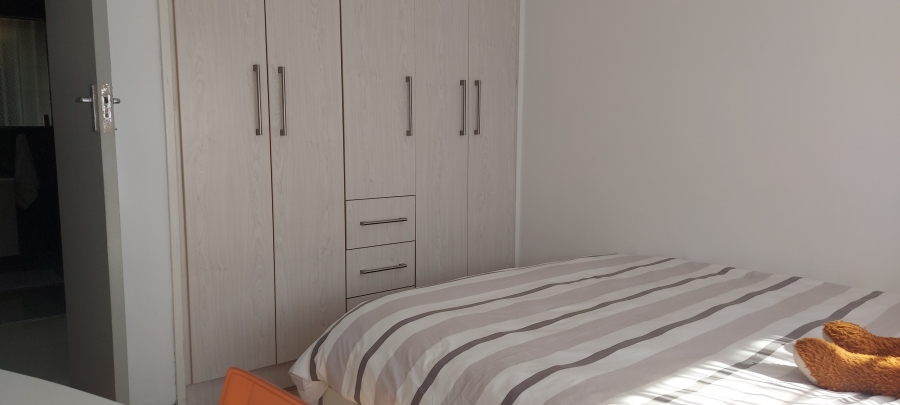 3 Bedroom Property for Sale in Farrarmere Gauteng