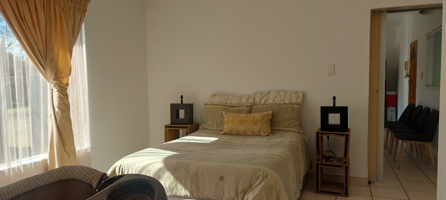 3 Bedroom Property for Sale in Farrarmere Gauteng
