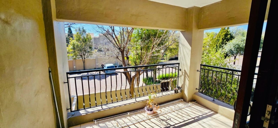 To Let 1 Bedroom Property for Rent in Lonehill Gauteng