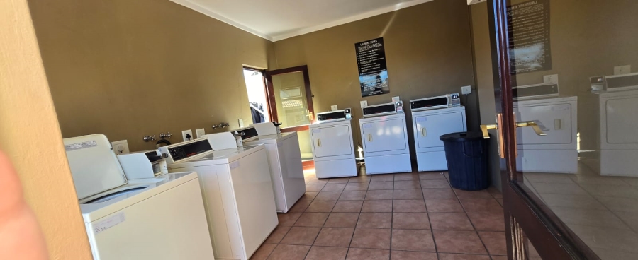 To Let 1 Bedroom Property for Rent in Lonehill Gauteng