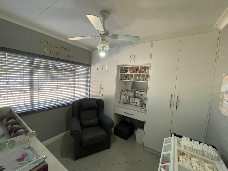 4 Bedroom Property for Sale in Witpoortjie Gauteng