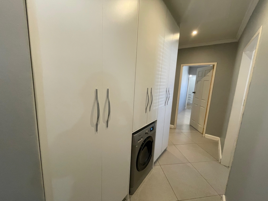 4 Bedroom Property for Sale in Witpoortjie Gauteng