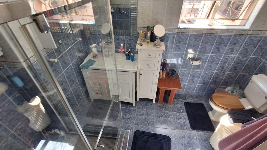 5 Bedroom Property for Sale in Pretoria Gardens Gauteng