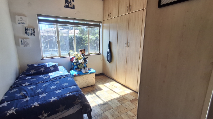 5 Bedroom Property for Sale in Pretoria Gardens Gauteng