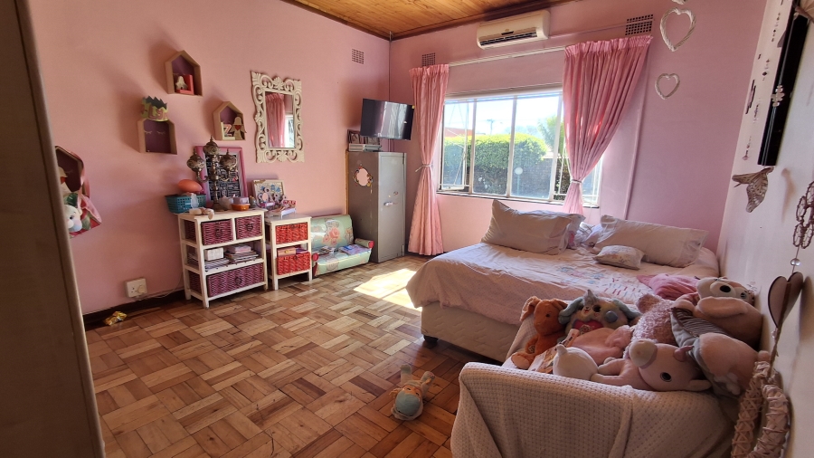 5 Bedroom Property for Sale in Pretoria Gardens Gauteng
