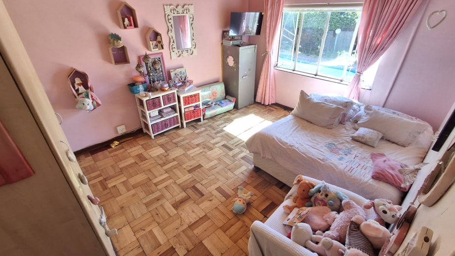 5 Bedroom Property for Sale in Pretoria Gardens Gauteng