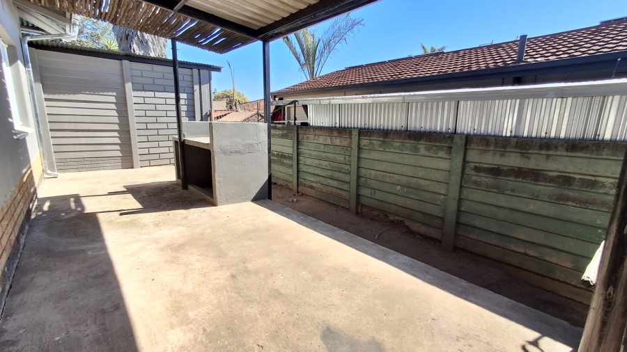 4 Bedroom Property for Sale in Pretoria Gardens Gauteng