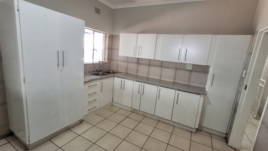 4 Bedroom Property for Sale in Pretoria Gardens Gauteng