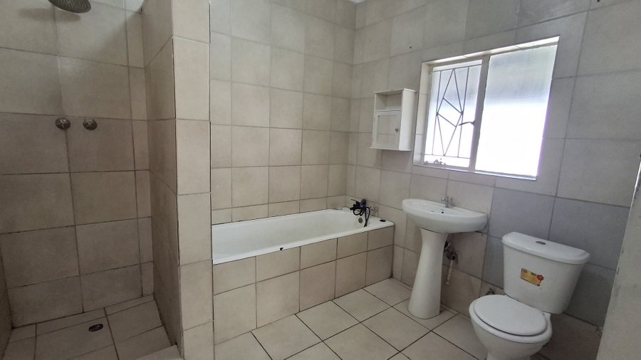 4 Bedroom Property for Sale in Pretoria Gardens Gauteng