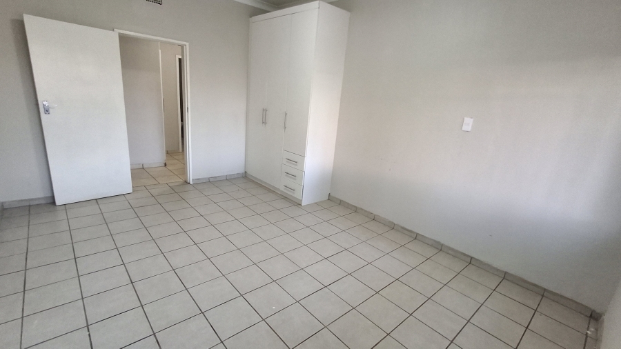 4 Bedroom Property for Sale in Pretoria Gardens Gauteng