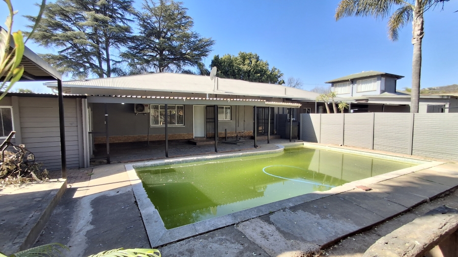 4 Bedroom Property for Sale in Pretoria Gardens Gauteng