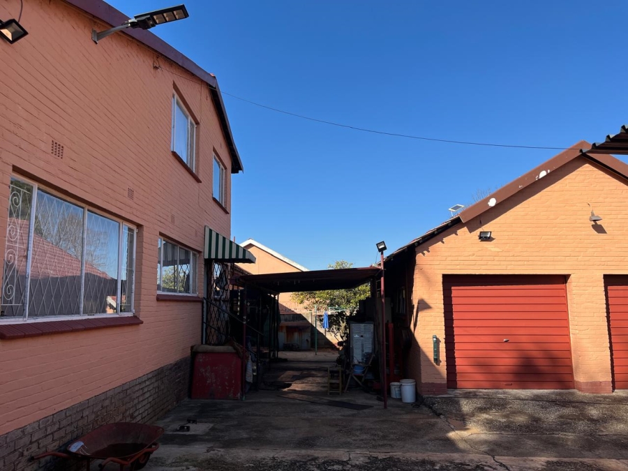 4 Bedroom Property for Sale in Florida Park Gauteng