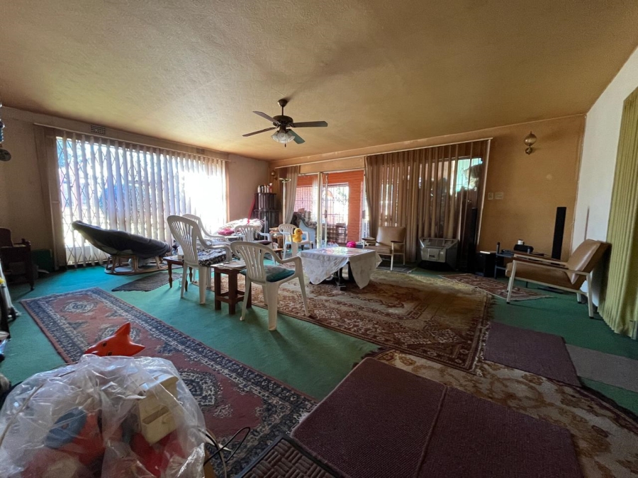 4 Bedroom Property for Sale in Florida Park Gauteng