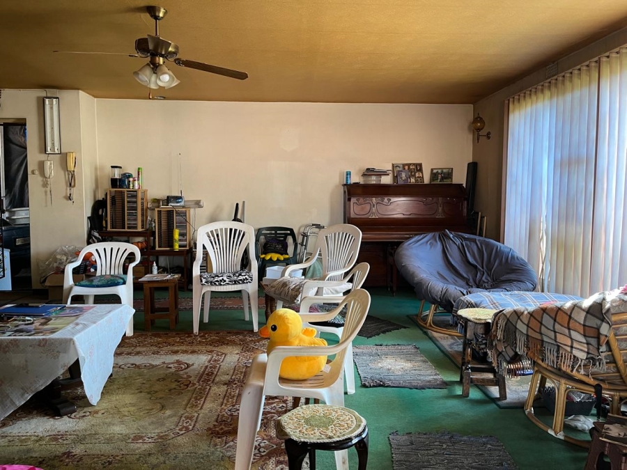 4 Bedroom Property for Sale in Florida Park Gauteng