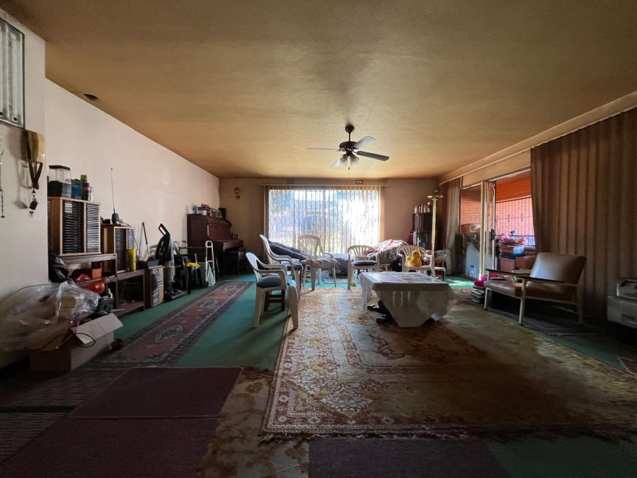 4 Bedroom Property for Sale in Florida Park Gauteng